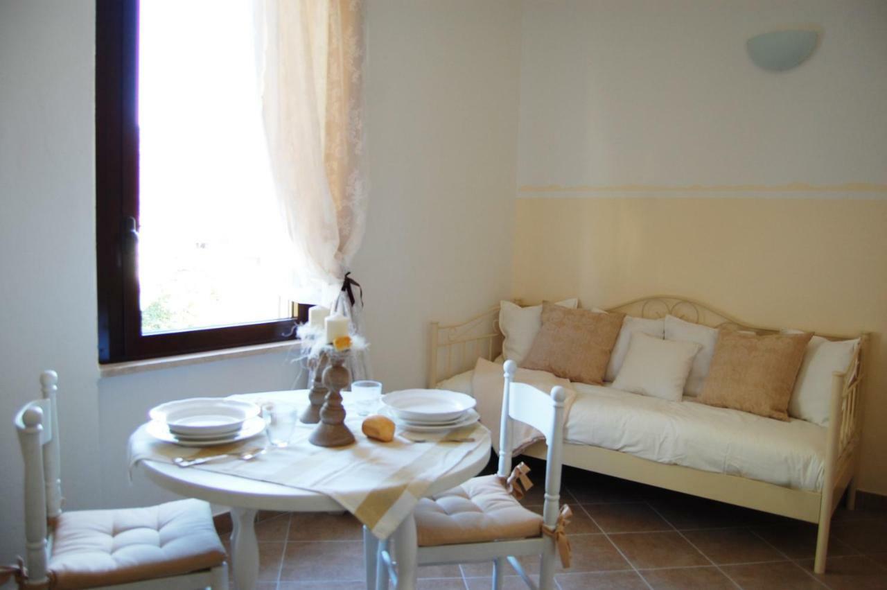 La Casa Bianca Apartment Roe ภายนอก รูปภาพ