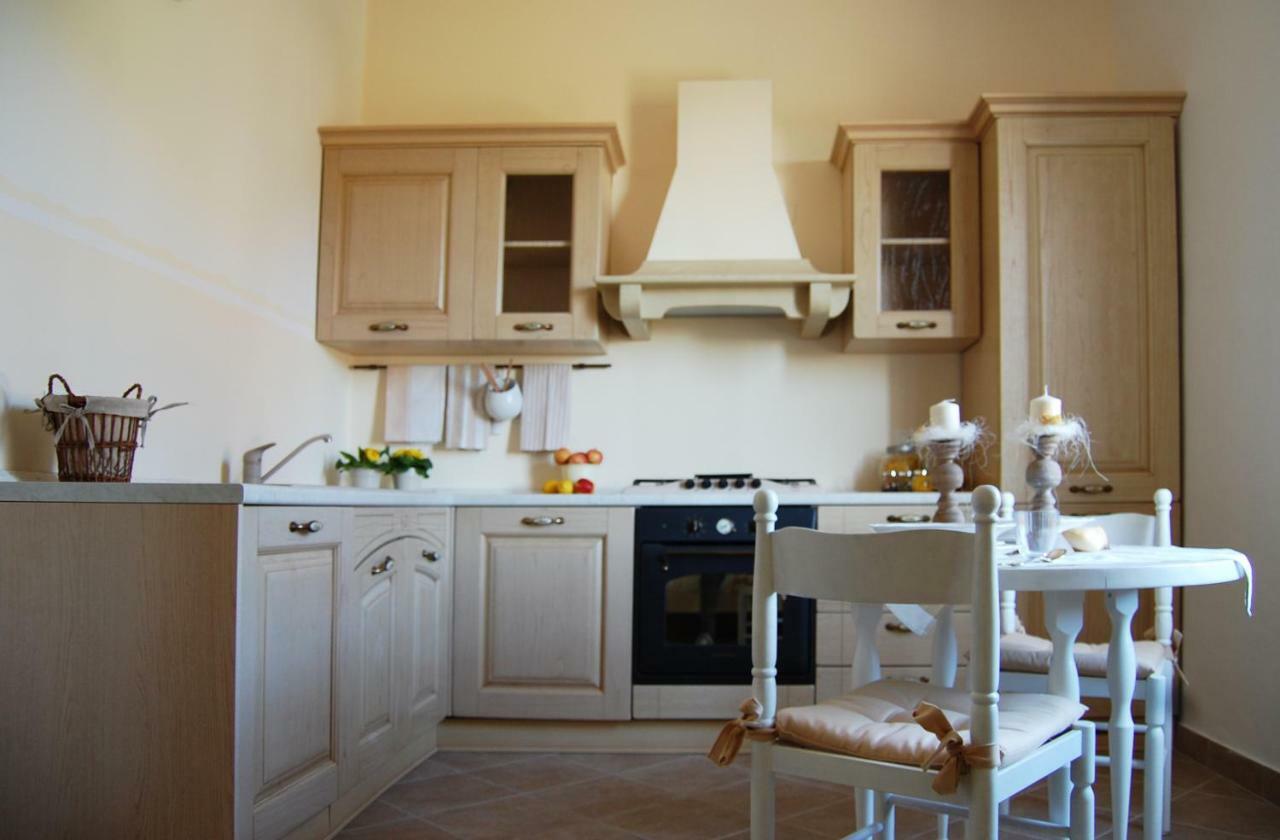 La Casa Bianca Apartment Roe ภายนอก รูปภาพ
