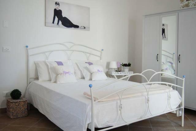 La Casa Bianca Apartment Roe ภายนอก รูปภาพ
