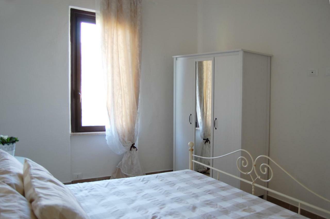 La Casa Bianca Apartment Roe ภายนอก รูปภาพ