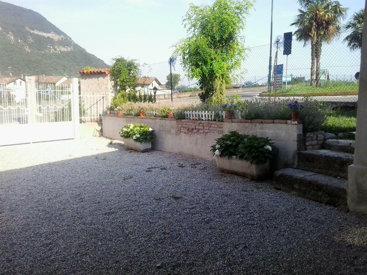 La Casa Bianca Apartment Roe ภายนอก รูปภาพ